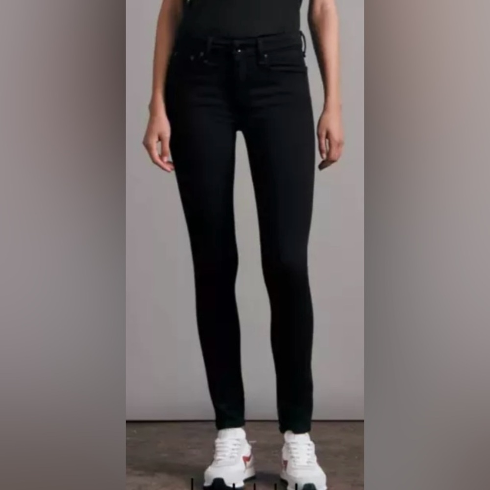 Women’s Rag & Bone Low Rise  Skinny Jean “Leggings” In Plush Denim Waist 25